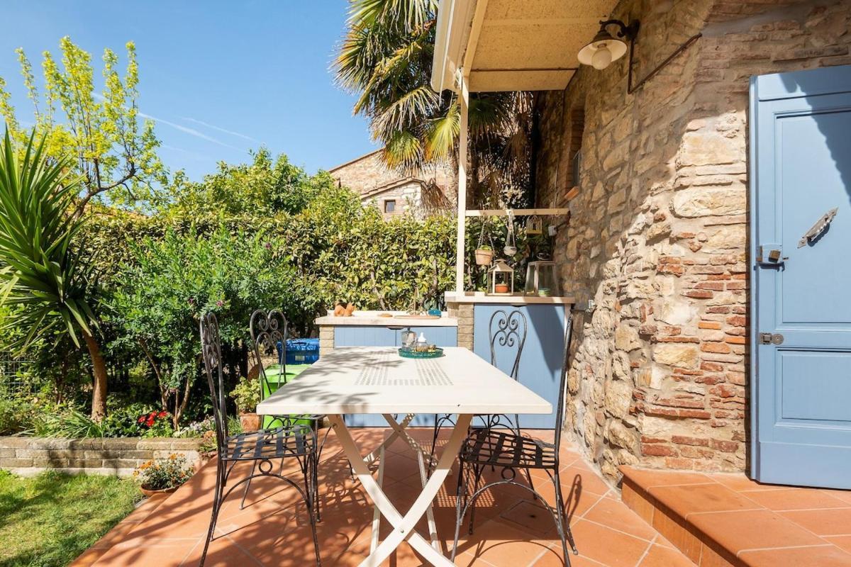 Willa La Casa Nel Castello E Il Giardino Segreto Suvereto Zewnętrze zdjęcie