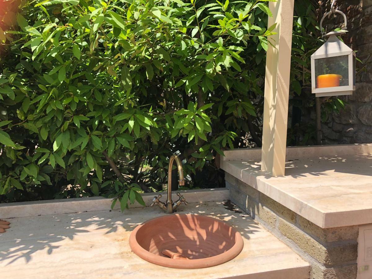 Willa La Casa Nel Castello E Il Giardino Segreto Suvereto Zewnętrze zdjęcie