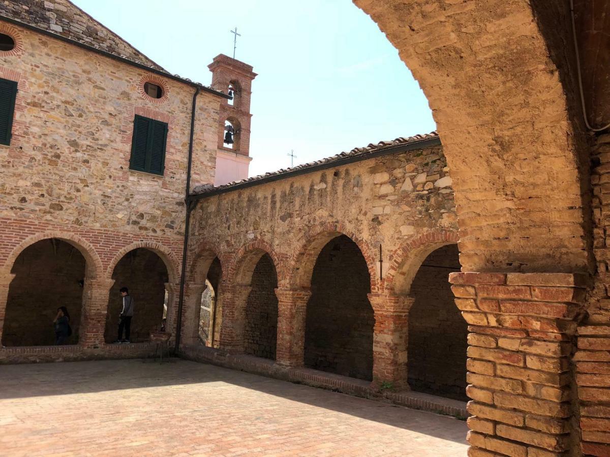 Willa La Casa Nel Castello E Il Giardino Segreto Suvereto Zewnętrze zdjęcie