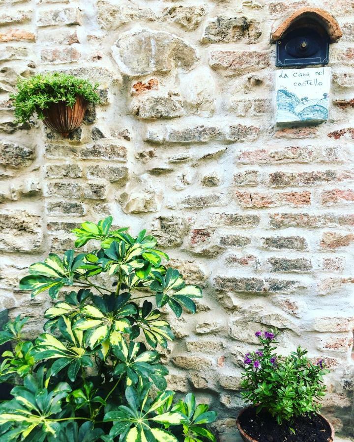 Willa La Casa Nel Castello E Il Giardino Segreto Suvereto Zewnętrze zdjęcie